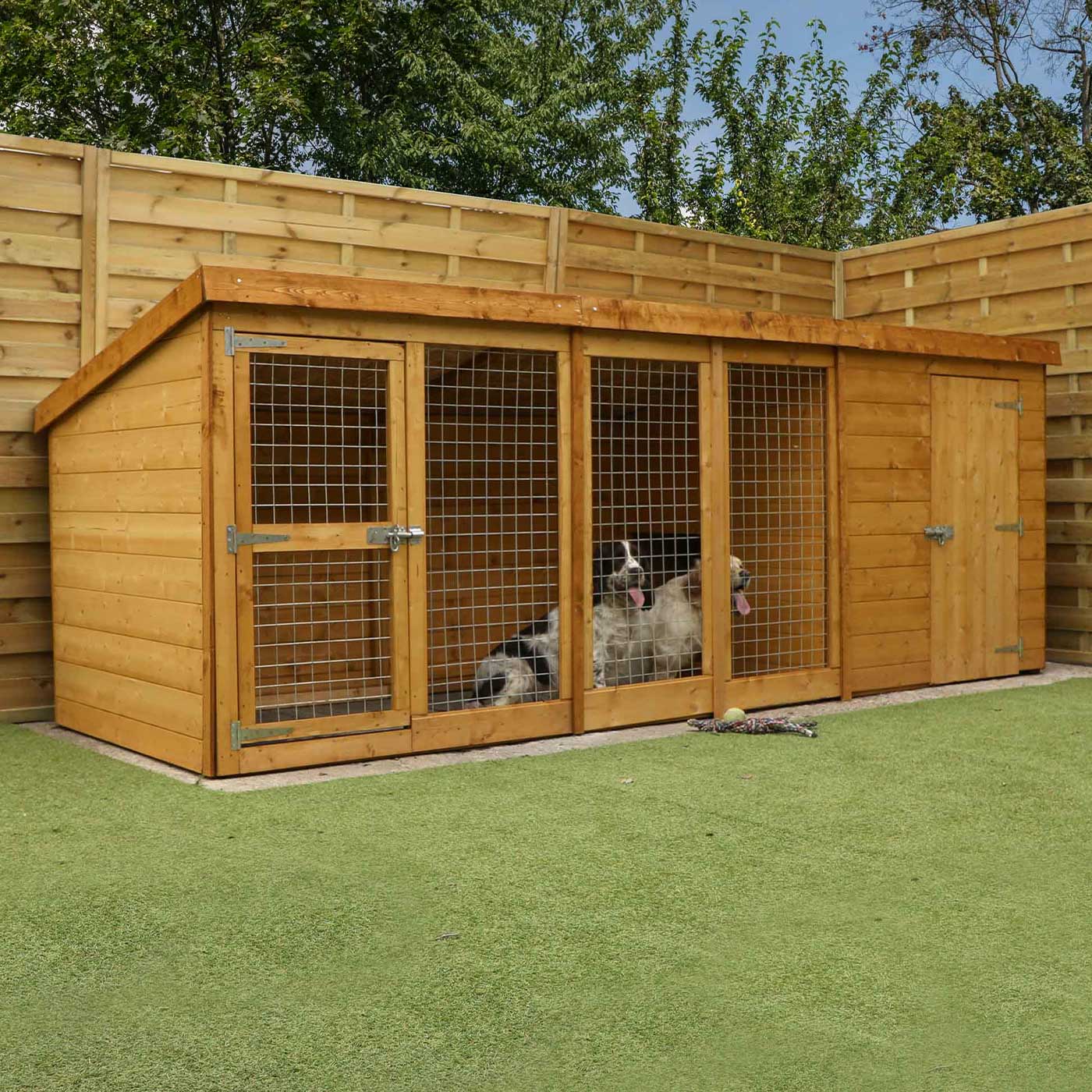 Mercia Berkshire Outdoor Dog Kennel & Run 12 x 4ft